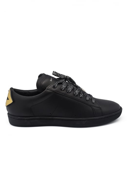 Sneakers Saint Laurent Court Classic SL/01 Short de piel negra.Labios de piel de serpiente en la parte posterior.Suela de goma.Made in Italy.