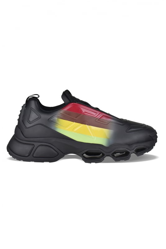 Collision Cross Prada veelkleurige sneakers.Kleurrijke gestreepte details aan de zijkanten.Tong met logo in reliëf.Zwarte vetersluiting.Dikke zwarte rubberen zool.Hieltreklipje.Gemaakt in Italië.