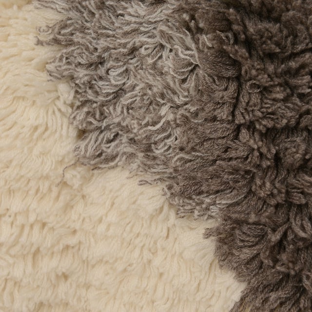 100% Wool. Raey uses a textured knit to craft this cream cashmere-blend jumper, shaped with a ribbed crew neck and relaxed long sleeves
Â 
Fit: Oversize