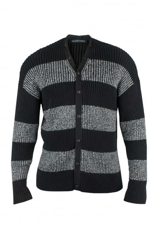 Cárdigan negro y gris de algodón Balenciaga.Efecto acanalado.Logotipo blanco estampado en la espalda.Cierre con botones en los extremos.Mangas largas.Made in Italy.