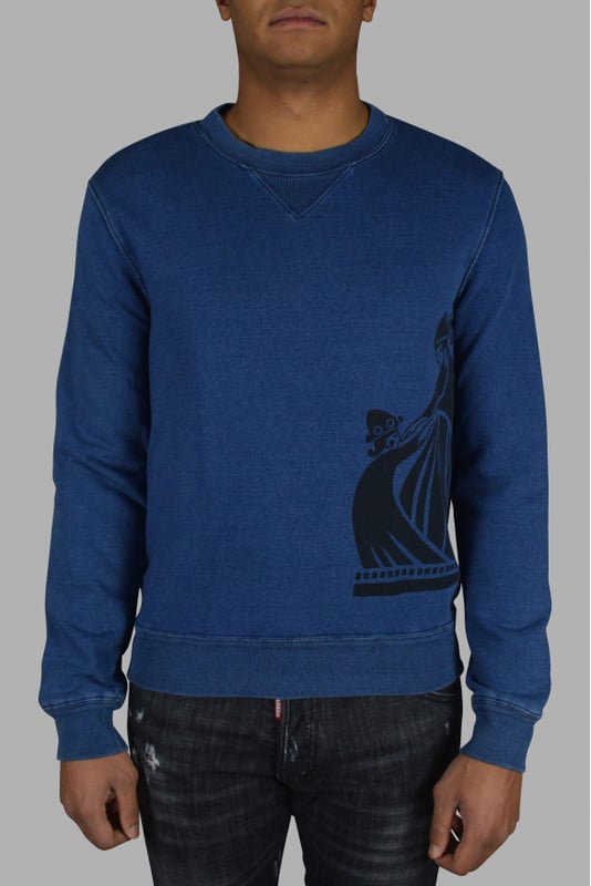 Sudadera azul marino de Lanvin.Estampado en negro en la parte delantera del emblemático logotipo de la marca que representa a una madre y un hijo.Cuello redondo.Ribetes acanalados.Cuello en V acanalado y deportivo.100% algodón.Made in Italy.
