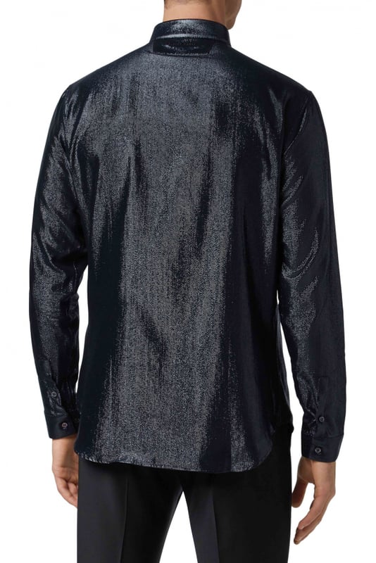 Camisa LS Skull Philipp Plein de algodón tejido negro brillante.Insignia metálica de la marca en la parte delantera.Botones adornados con pequeñas tachuelas en forma de calavera.Made in Italy.