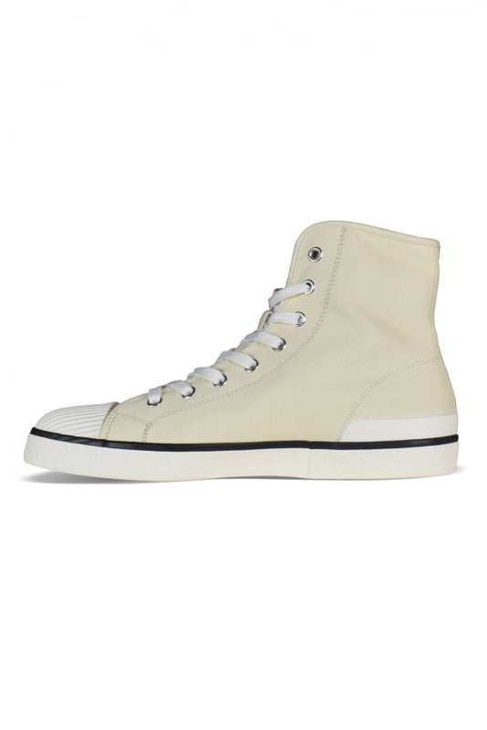 Zapatillas altas Isabel Marant en algodón blanco.Modelo Benkeenh.Logotipo de la firma impreso en el lateral.Cierre frontal con cordones.Dedo del pie de almendra.Suela de goma blanca.