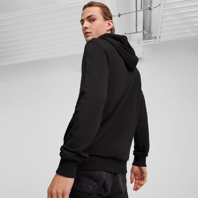 PRODUCT STORY: Celebrate match day in Rossoneri style. This relaxed-fit hoodie lets you represent your club with pride, whether cheering from the stands or kicking back at home. The soft french terry fabric keeps you comfortable all day long. FEATURES & BENEFITS: Made with at least 20% recycled cotton. DETAILS: Regular fit; 280 gsm, knitted; Long sleeve; Elasticated waistband and cuffs; Official team branding.  Our model is 188 cm tall and is wearing size M UK.