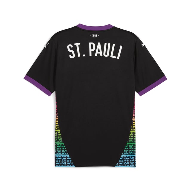 PRODUCT STORY: Gear up and show your allegiance to FC St. Pauli with the 24/25 Third Jersey. It features mesh inserts and moisture-wicking dryCELL tech to keep you feeling cool and comfortable. FEATURES & BENEFITS: dryCELL: Performance technology designed to wick moisture from the body and keep you free of sweat during exercise; As part of the RE:FIBRE program, this garment is made of at least 95% recycled material from textile waste and other used materials. DETAILS: Regular fit; 170 gsm, Jacquard; Mesh inserts; Crew neck; Short sleeves; Official team branding; 100% Recycled Polyester.