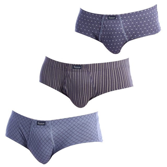 The Essentials 3-pack of men's briefs is an ideal choice for those seeking comfort and functionality in their everyday underwear. These briefs offer a perfect combination of quality and simple design, ensuring a comfortable and practical wearing experience.

 Each brief in the Essentials 3-Pack is made from soft, breathable materials such as pure cotton or cotton-elastane blends, which provide a pleasant feel against the skin and allow for good ventilation. The close fit of these basic briefs ensures proper support and comfort all day long.

 The elastic waistband of the Essentials briefs ensures a firm and comfortable fit, without causing irritation. Flat seams prevent chafing and ensure durability, making this set of 3 briefs perfect for everyday use and physical activities.

 Available in neutral and classic colours, the Essentials 3-pack combines practicality with simple style. Each brief in the set is designed to be discreet under clothing, offering a fit that adapts to any lifestyle.

 The Essentials 3-Pack Briefs are the perfect choice for men looking for a combination of comfort, support and simplicity in their underwear. This set offers excellent value for money, providing durability and comfort with every wear.
 Composition: 100% Cotton
 Care:
- Wash at max temperature. 40º.
 - Do not use bleach.
 - Do not use a dryer.
 - Do not iron.
 - Do not dry clean.
