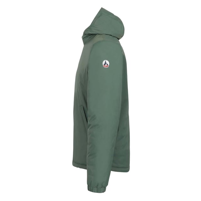 Heren JOTT Bergen 2.0 Reversible Puffer Jacket in celadon green - clay.BERGEN 2.0 is de veelzijdige jas die verandert met het weer en je stemming: omkeerbaar biedt het een donsjack kant om je te beschermen tegen de kou een parka kant met duurzame en waterdichte stof om te spelen met de regen. Omkeerbaar model- Vulling met ethische veren en dons gecertificeerd "RDSin- Slim fit- JOTT typogram in reliëf op de capuchon- 2 steekzakken met paspels- Kant A: Waterdichte duurzame canvas parka waterdichte naden en Aquagard © ritsen in reliëf rubberen logo op de linkermouw- Kant B: Donsjack in satijn-gewatteerd waterafstotend materiaal vilten logo op de linkermouw- Hoofdmateriaal: 100% Polyamide.  Secundaire stof: 100% Polyamide.  Vulling: 90% dons 10% veren - Ref: SS24MJAC1020H
