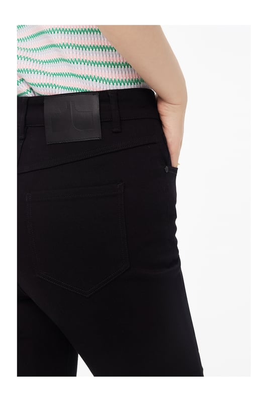 Lily Business Fashion Schlitz Jeans Damen Schwarz