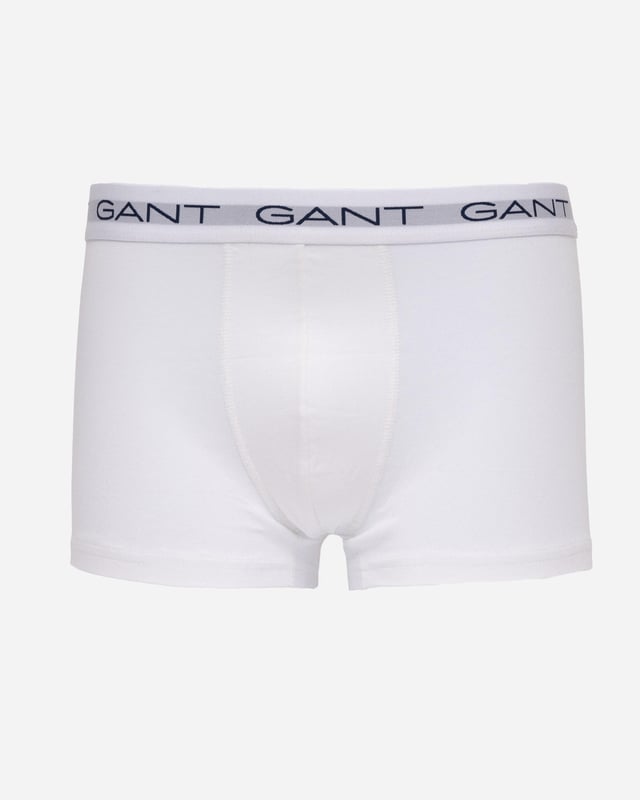 GANT's underwear delivers supportive, comfortable fits in high-quality fabrics. These cotton jersey trunks from GANT arrive in a 3-pack of classic, solid colors. They have a slim fit, regular waist and short leg length. Each trunk features a jacquard-knitted elastic waistband detailed with repeating GANT logos.

Pack of three
Slim fit
Short leg length
Regular waist
Jacquard-knitted waistband
GANT logos at waistband

 95% Cotton, 5% Elastane 

900023003
 
 