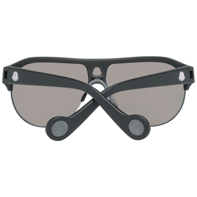 Moncler Zonnebril ML0049 0002C Geslacht: Unisex
Hoofdkleur: Zwart
Kleur van het frame: Zwart
Kleur van lenzen: Multicolor
Lensenmateriaal: Kunststof
Filtercategorie: 3
Lenzen effect: Gespiegeld
Bescherming: 100% UVA & UVB
Breedte van de lenzen: 160
Hoogte van de lenzen: 54
Frame breedte: 145
Lengte van de tempels: 135
Stijl: Monolens
Veer scharnier: Nee
Extra: Geen extra's
Zending omvat: Etui
Country: Italy