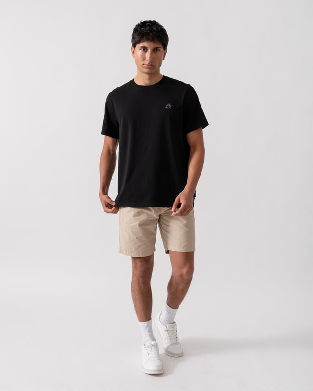This t-shirt keeps it minimal with tiny branding at the front, offering a clean and understated look.


Regular Fit
Rib Knit Collar
Triangle Patch with Gun Metal Logo
Moose Knuckles Label on Side Seam



100% Pima Cotton Jersey
M15MT777