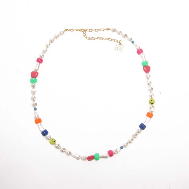 Off White Fun Pearl and Beads Necklace.- Faux-pearl and multicolour beads.- Signature Arrows motif.- Lobster claw fastening.- Presented in branded gift box.- Material 1: 100% Glass.- Material 2: 100% Brass.- Details: 100% Polymethylmethacrylate. Ref: OWOB0810018400.