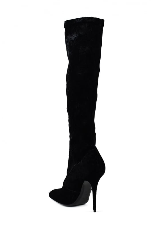 Botas Saint Laurent Talia de terciopelo negro.Punta redonda.Tacón de aguja de 11 cm.Suela de cuero.Made in Italy.
