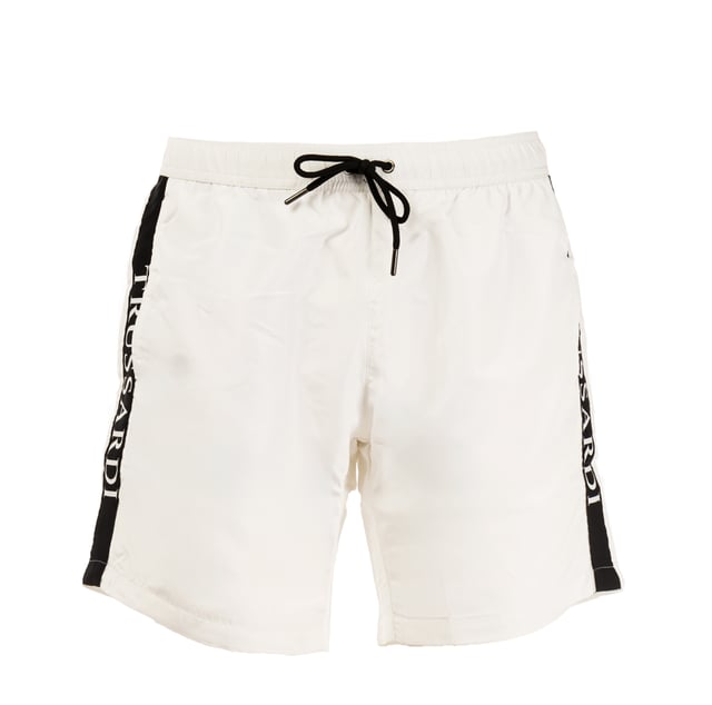 Verhoog je stijl op het strand met de strandboxershort van Trussardi, waarin comfort en design perfect in balans zijn. Ze zijn gemaakt van lichtgewicht, sneldrogende stoffen en onderscheiden zich door hun moderne snit en verfijnde details. De verfijnde patronen en veelzijdige pasvorm maken ze ideaal voor elk moment van de dag, van ontspannen onder de parasol tot genieten van een aperitief met uitzicht op zee.