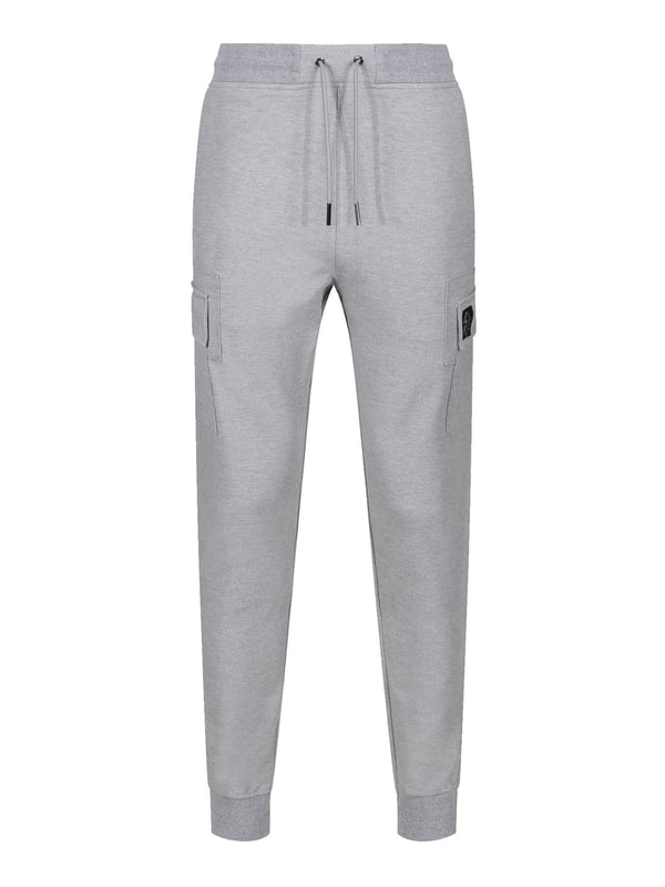 LUKE Mainline is all about creating well-crafted, premium wardrobe essentials and these joggers are a case in point. They feature a comfy drawcord waist, essential side zip pockets, a patch pocket on each leg and soft rib cuffs. They are detailed with dark pewter gloss trims and are complete with brands iconic raised metal lion felt badge on the left leg.
