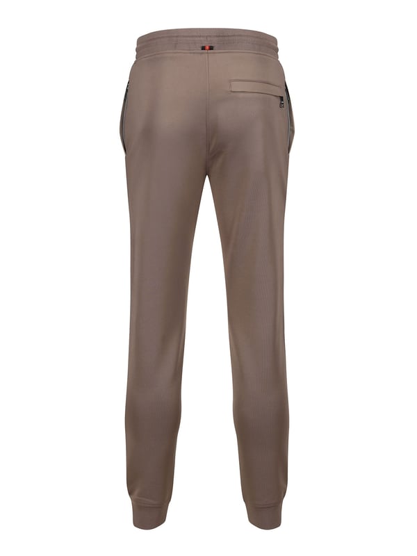 When it comes to sportswear staples, LUKE have you covered with these classic joggers. Crafted from a stretchy tricot with a comfy drawcord waistband, theyre ideal for everyday wear. They are detailed with contrast side welt pockets and are complete with the brands iconic lion head embroidery on the left leg.