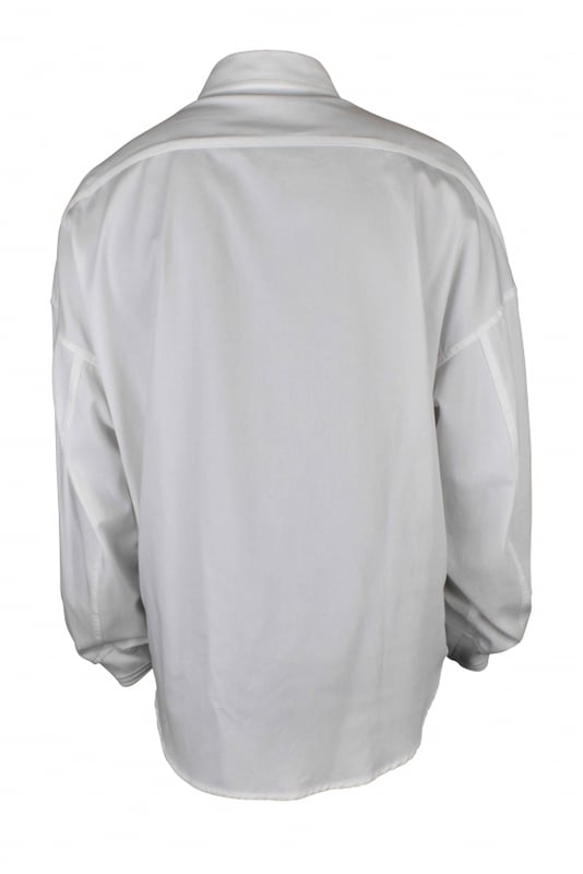 Camisa blanca de algodón Alexander McQueen.Bolsillos laterales en el pecho con cierre a presión.Etiqueta con logotipo en uno de los dos bolsillos.Cierre delantero con botones a presión.Made in Italy.