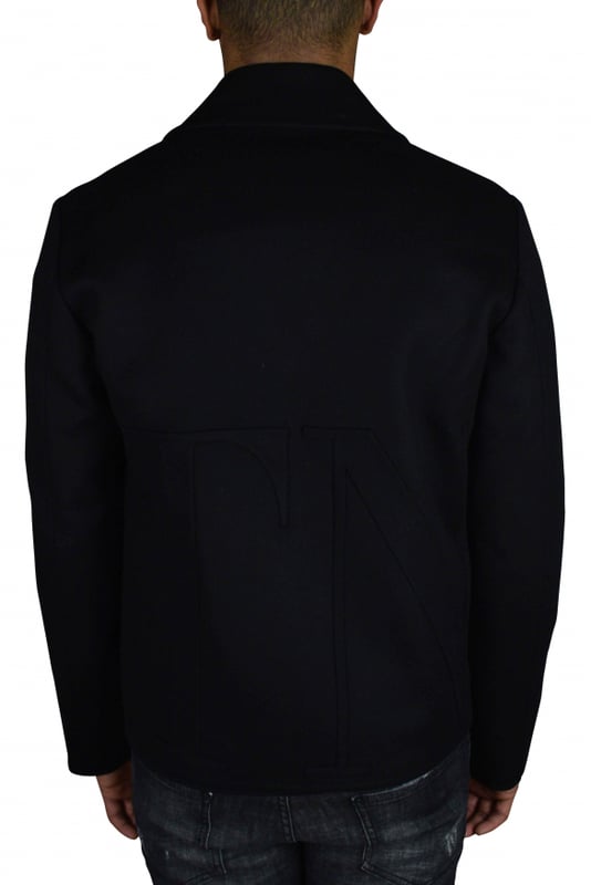 Chaqueta de lana negra de Valentino. Bolsillos con aberturas laterales.Bordado VLTN negro en la parte delantera y trasera.Cierre de cremallera de dos vías.Hecho de 90% de lana virgen y 10% de cachemira. Made in Italy.