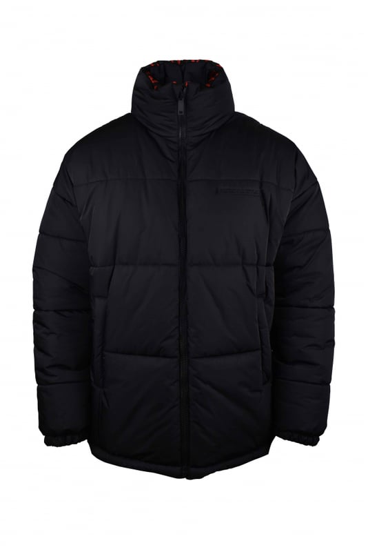 Chaqueta reversible de nailon rojo y negro de Givenchy.Logotipo Givenchy en rojo por toda la chaqueta.Inserciones negras en los hombros.Bolsillos con aberturas laterales.100% poliamida.Cordones de ajuste en la parte inferior de la chaqueta.Made in Italy.