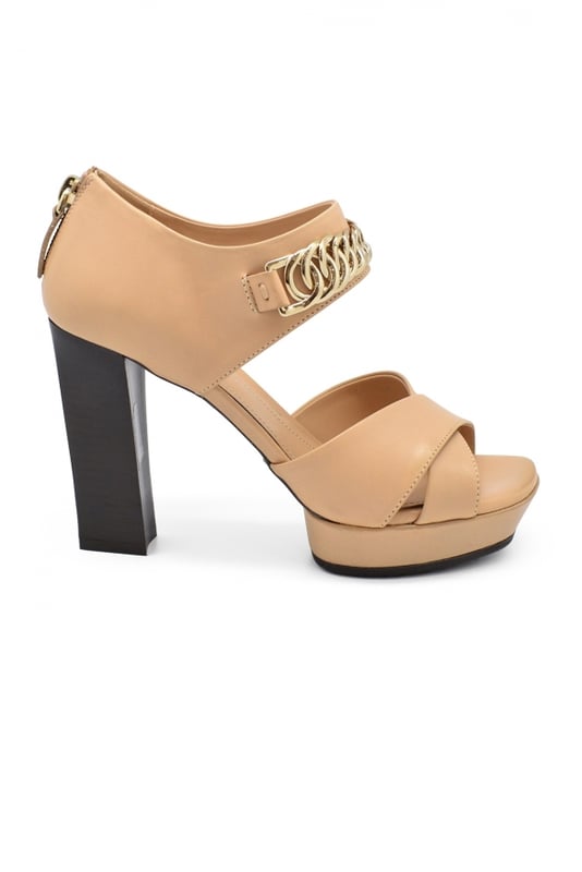 Tod's sandalen van nudeleer met open neus.Hak 10 cm.Made in Italy.