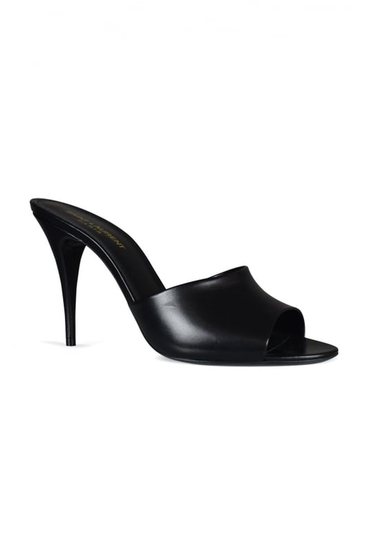 Mules con punta abierta Saint Laurent modelo 16 en piel lisa negra.Altura del tacón 9,5 cm.Suela de cuero.100% piel de cordero.Made in Italy.