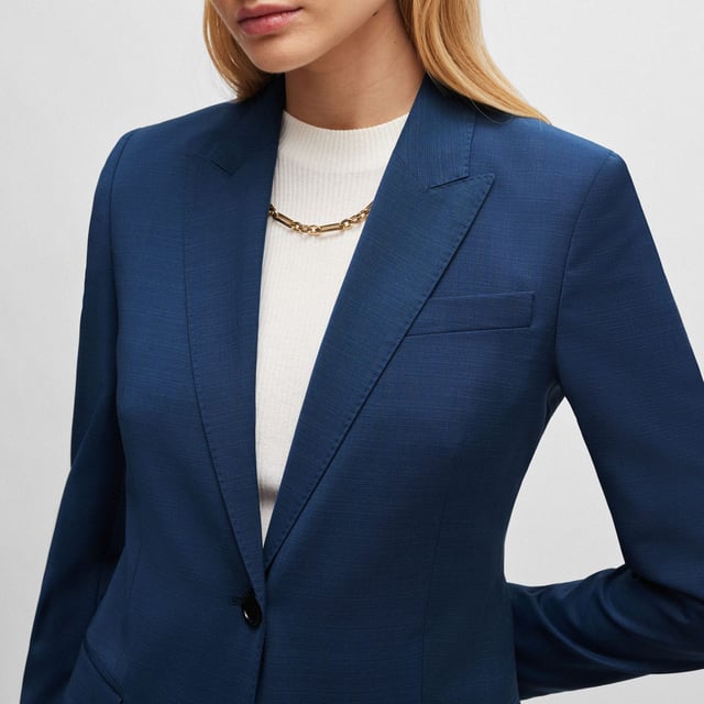 Dames BOSS Jacketa2 Regular-fit jas in gemêleerde scheerwolEen veelzijdige jas van BOSS Womenswear in een normale pasvorm van scheerwol met een gemêleerde textuur.- Normale pasvorm- Paslengte achterkant: 71 cm (28 inch)- Hoofdmateriaal: 100% scheerwol.  Voering: 61% viscose 35% polyester 4% elastan.  Chemisch reinigen.- Ref: 50511956-992