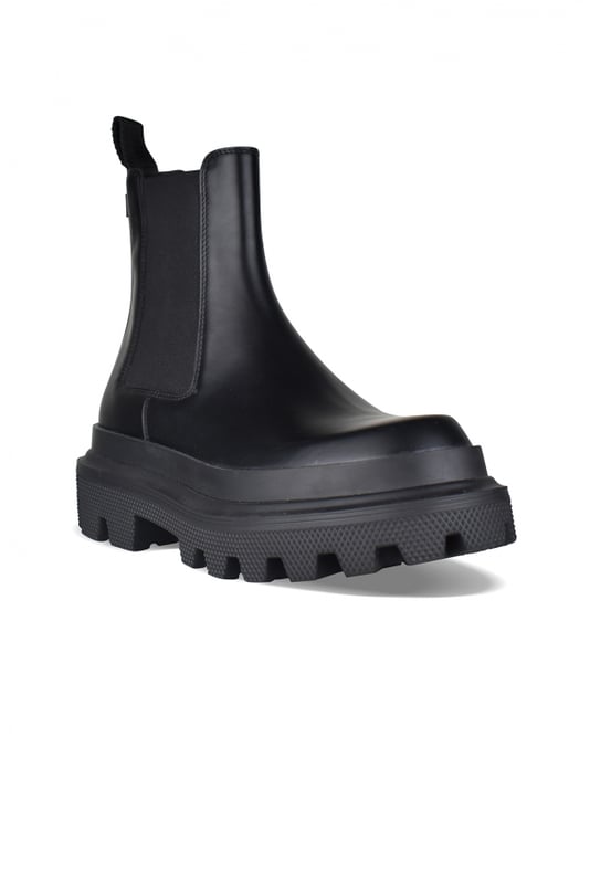 Dolce&Gabbana Botas Chelsea Negro Botas Chelsea Dolce & Gabbana en piel negra.Placa plateada con el logotipo de Dolce & Gabbana en la parte trasera de la bota.Inserciones laterales elásticas.Suela de goma con logotipo.100% piel.Made in Italy.
