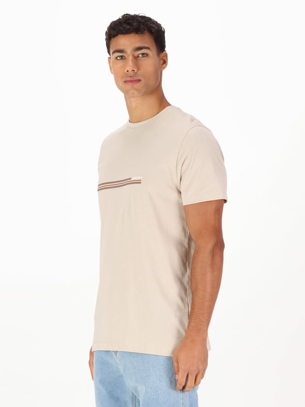 Comfortable, cool and classic, this crew neck tee from LUKE is cut from pure cotton jersey and features a LUKE EST. 1977 chest print. It is detailed with a soft rib neck for all day comfort.