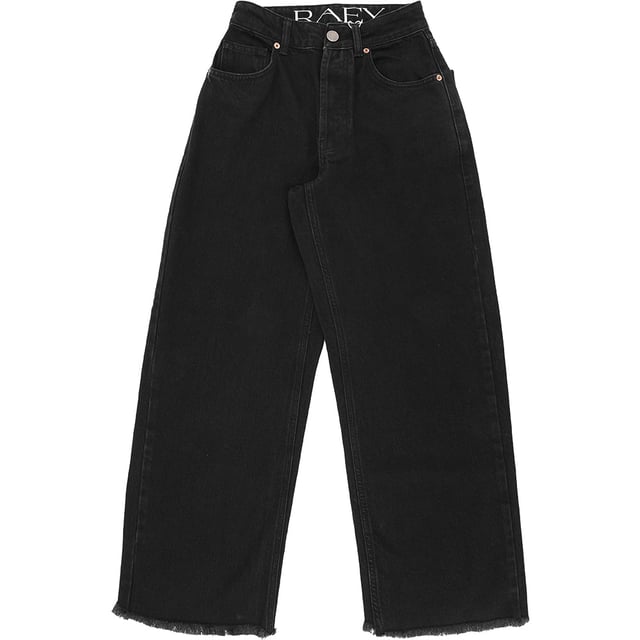 100% organic cotton. Raeyâ€™s grey Gait jeans are made from organic-cotton denim thatâ€™s lightly faded and shaped to a low-rise wide-leg silhouette with a buttoned front and raw-edged cuffs. Raey fuses sharp silhouettes with luxury fabrics to create clean, minimal and effortless pieces for contemporary women as featured in Marie Claire, Elle and Stella.