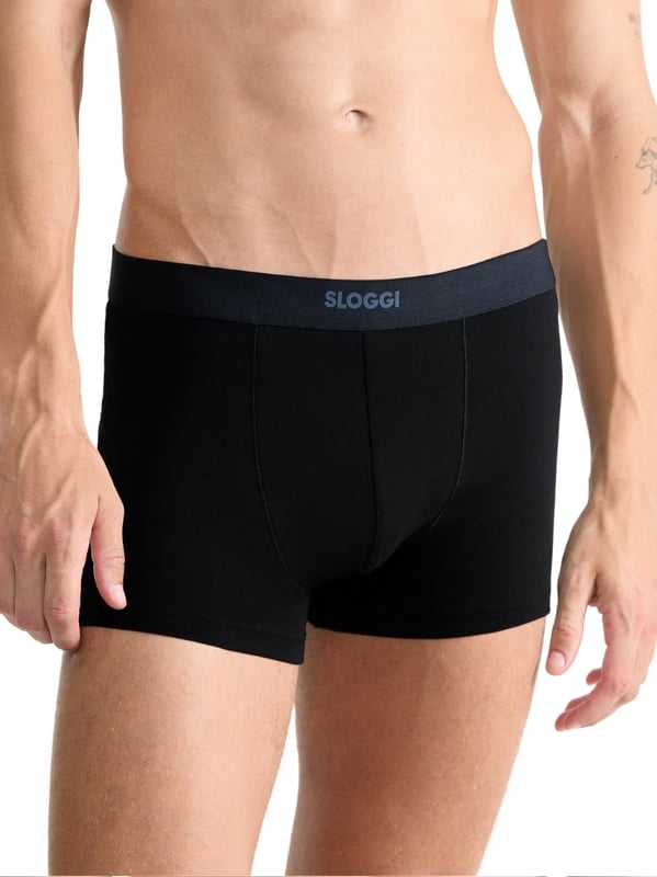 Sloggi Mens EVER Ease Short C2P. Multipack of thermoregulating mens underwear made with natural cotton. Mens boxer briefs with a lined pouch. The product is recommended for gentle machine wash only.