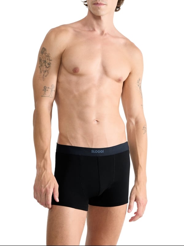 Sloggi Mens EVER Ease Short C2P. Multipack of thermoregulating mens underwear made with natural cotton. Mens boxer briefs with a lined pouch. The product is recommended for gentle machine wash only.