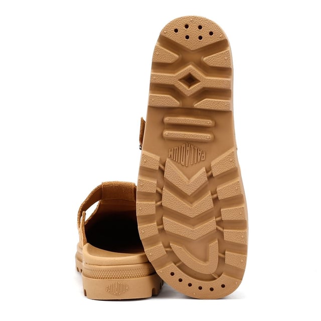 Suede mule sandals featuring a soft suede upper and comfortable microfiber lining. Designed with an adjustable buckle closure and added elastic for a secure fit. The molded footbed ensures all-day comfort, while the lightweight DuneLite outsole provides durable support.