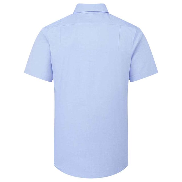 72% Mercerised Cotton, 25% Organic Cotton, 3% Elastane. Fabric: Oxford Cloth, Soft Touch. Design: Plain. Fastening: Button. Neckline: Button-Down. Hem: Curved. Sleeve-Type: Short-Sleeved. Fabric Technology: Stretch. Back Yoke, Pleated Back. 135gsm. Sustainability: Amfori, BSCI, Organic Cotton, Sedex, WRAP Certified.