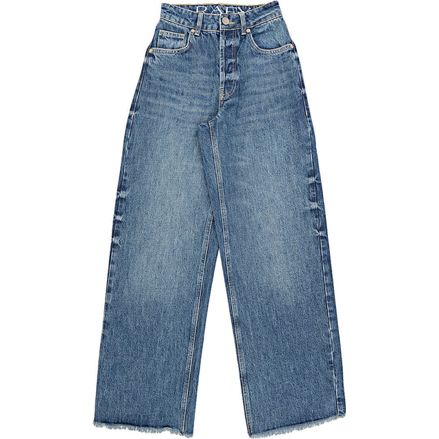 Embrace effortless style and sustainability with the RAEY Women's Organic Cotton Gait New Super Wide Leg. Made from 100% organic cotton, these trousers offer a luxurious, breathable fit while being eco-friendly. The super wide-leg design provides a relaxed, statement-making silhouette that combines comfort with bold, modern style. Ideal for both casual and more polished looks, the versatile cut pairs easily with a range of tops and accessories. Whether you’re lounging or dressing up, these jeans are a chic, sustainable addition to any wardrobe.