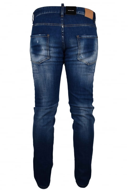 Vaqueros Dsquared2 Cool Guy de algodón azul.Efecto desteñido.Rasgaduras.Etiqueta roja del logotipo en la bragueta.Parche trasero beige.Cierre con botones.Trabillas.Cinco bolsillos, 2 de ellos traseros.Corte entallado.