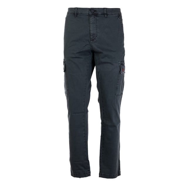 Heren sportbroek van het merk Scuola Nautica Italiana, gemaakt van hoogwaardige stoffen om comfort en bewegingsvrijheid te garanderen. Ideaal voor vrije tijd of lichamelijke activiteit, met een modern design en fijne details, zoals functionele zakken en elegante afwerkingen, geïnspireerd op de Italiaanse nautische stijl. Perfect voor wie praktisch wil zijn zonder aan stijl in te boeten.