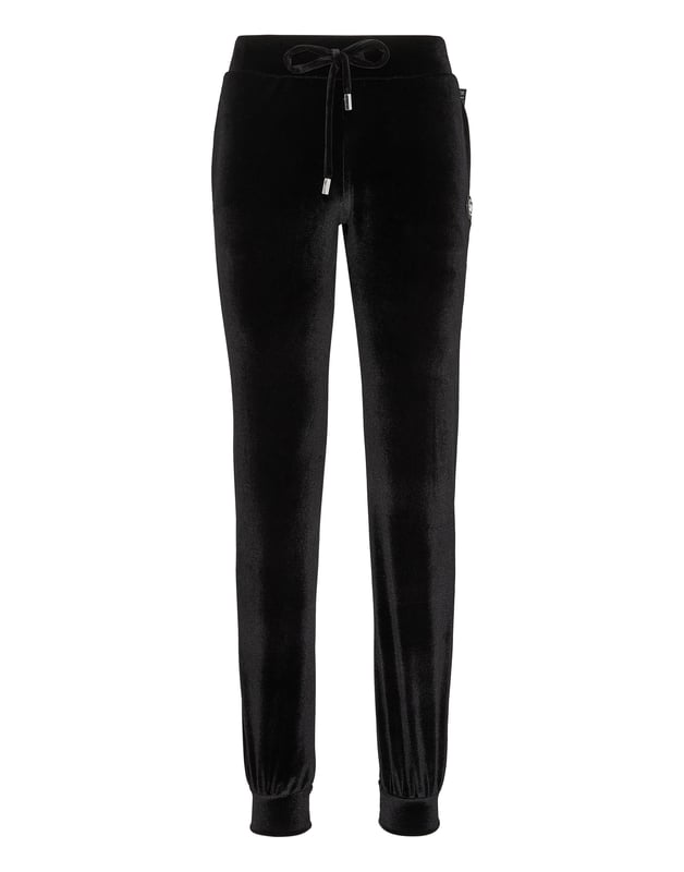 ¿Ve lo originales que son estos pantalones de jogging de chenilla?   Chenilla elástica suave   Letras de la marca con strass en la parte posterior. Dos bolsillos con aberturas   Cinturilla de punto acanalado con cordón de ajuste   Puños inferiores de punto acanalado
