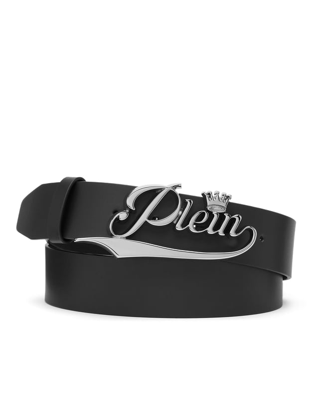 Leren riem. Metalen gesp met het iconische opschrift van het merk. Leren voering. Hoogte: 4 cm.