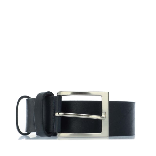Deze Tatanka Blu Pin Buckle Belt is vakkundig vervaardigd in Italië door het gerenommeerde merk Mario Valentino en is het perfecte accessoire voor elke outfit. Gemaakt van 100% leer is de rijke blauwe kleur veelzijdig voor elk seizoen. Verhoog je stijl met deze stijlvolle riem van hoge kwaliteit.