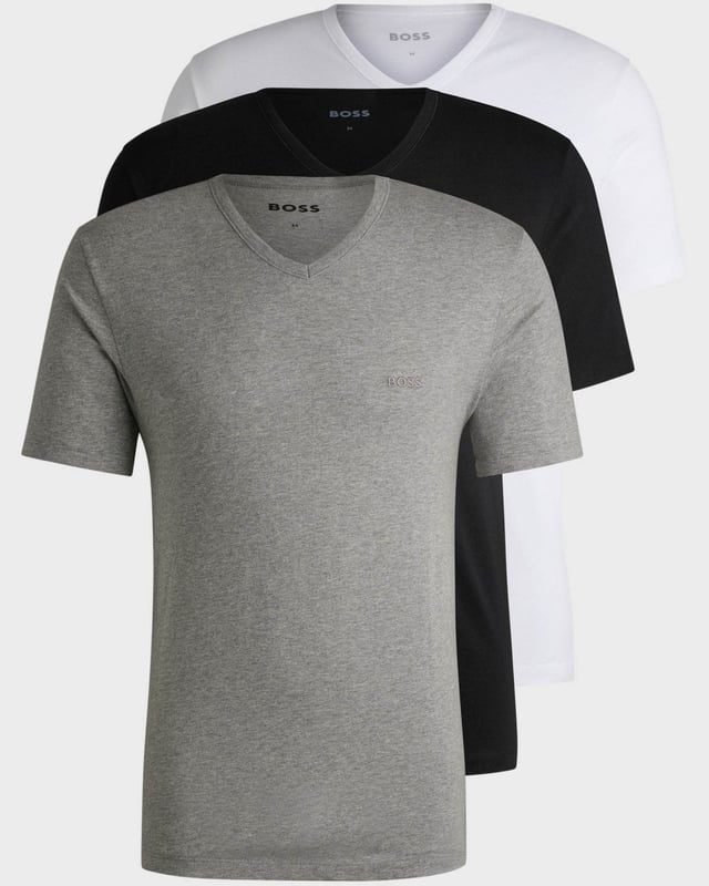 A three-pack of soft and breathable underwear T-shirts by BOSS. Featuring embroidered branding at the left chest, these T-shirts are cut to a regular fit in pure-cotton jersey for everyday comfort. Each top is finished with a V neckline.

Regular fit
V-neck
Packaging: Box
Logo embroidery

100% Cotton
50475285
 