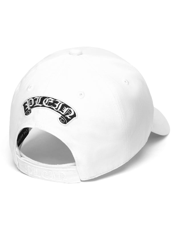 Elevate your outfit with the baseball cap featuring colorful embroidery. Find out more.   Cotton twill   Colorful Smiles embroidered on the peak   Embroidery under the visor   Adjustable velcro strap on the back
