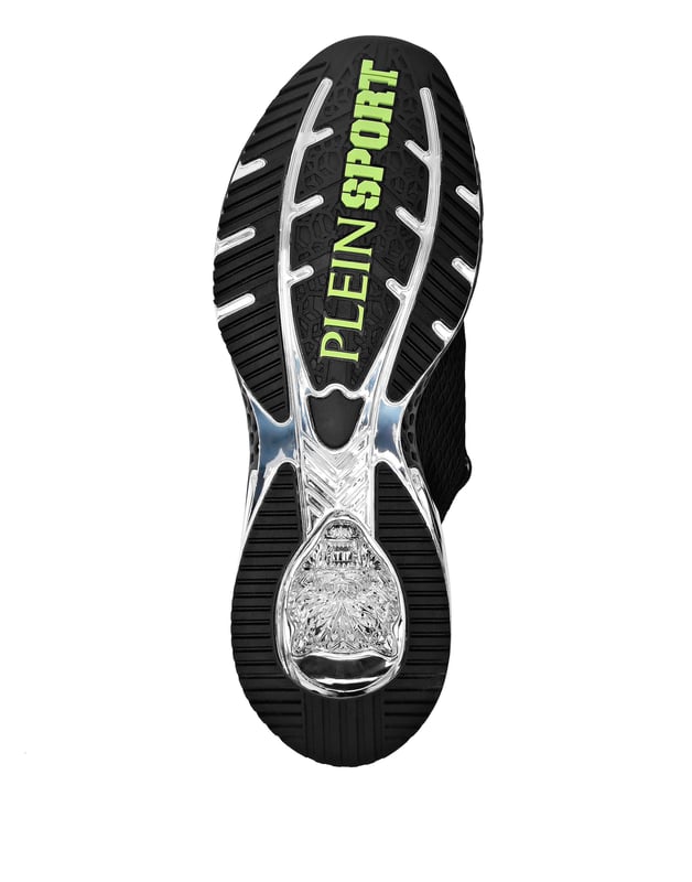 Zapatilla Runner Thunder Force Genx Estas zapatillas Thunder Force Gen X 01 nacen de la creatividad del Plein Sport Lab con el objetivo de conjugar tecnología punta y un diseño único y excepcional. Parte superior dinámica de malla reforzada y goma para una protección integral. Ajuste deslizante para mayor estabilidad y ajuste ceñido Cordones tubulares con logotipo Marca destacada en el contrafuerte del talón y la lengüeta Entresuela ultraligera, ergonómica, de alta tecnología, amortiguadora, perforada y engomada con detalles metálicos Suela exterior perfilada para un agarre óptimo Forro interior