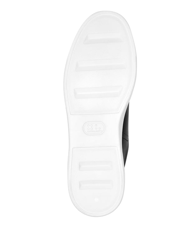 Elegant uniqueness for your free time with these leather lo-top sneakers. Look at the details.   Nappa upper   Perforated elements   Matching colored laces   Nickel plated logo on the outer quarter   Nickel-plated metal heel stabilizer   Grooved outsole for maximum grip   Inner lining and removable insole