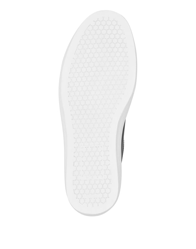 Nappa Lo-Top-Sneakers. Plein Signature an der Seite platziert. Schnürverschluss. Gepolsterte Säume. Rutschsichere Gummisohle. Voll gefüttert. Herausnehmbare Innensohle.