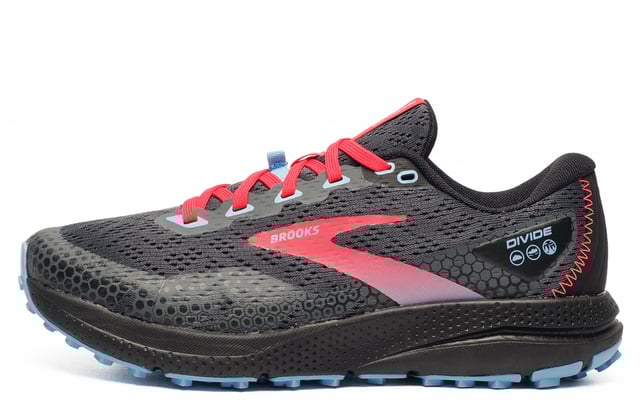 Venture off road with ease in these Brooks Divide womens running shoes, designed to make the transition from road to trail seamless so you can focus on racking up the miles. 
 Designed with a breathable textile upper, feet are kept cool and dry whilst a DNA Loft midsole offers customised cushioning adapting to your feet with every glide giving smoother transitions and softer landings.
 TrailTack rubber traction underfoot provides a reliable feel so you can venture offroad with confidence, with high surface area lugs that helps you adapt to uneven terrain and a resilient non-skid rubber helps navigate inclines and descents with ease.
 - Textile upper
 - DNA Loft supportive midsole,
 - Cushioned ankle collar
 - Toe bumper protects against rocks and debris
 - Secure lace up fastening
 - TrailTack rubber traction
 - Brooks branding