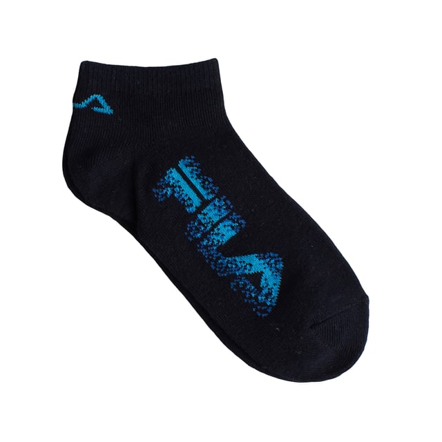 Este pack de calcetines invisibles Fila es perfecto para los más pequeños que buscan comodidad sin sacrificar estilo. Diseñados para permanecer ocultos dentro de los zapatos, ofrecen una sensación ligera y una excelente transpirabilidad para el uso diario.

Detalles:
- Pack de 3 pares de calcetines invisibles unisex para niños y niñas.
- Diseño bajo que se mantiene oculto en la mayoría de los zapatos deportivos y casuales.
- Tejido de algodón suave, ligero y transpirable.
- Logo de Fila en colores brillantes.
- Ajuste elástico que se adapta al pie sin resbalar.
- Costuras suaves que previenen roces o incomodidad.

Este pack de calcetines invisibles Fila para niños y niñas es la combinación ideal de funcionalidad, comodidad y estilo. Diseñados para permanecer ocultos dentro de los zapatos, estos calcetines invisibles ofrecen un aspecto limpio y discreto, perfecto para cualquier look escolar, deportivo o casual.
Composición: 68% algodón, 31% poliéster, 1% elastano.
Cuidado:
Lavado a máquina a un máximo de 30°C.
No usar lejía ni blanqueadores.
No planchar.
No limpiar en seco.
Secar al aire o en secadora a baja temperatura.