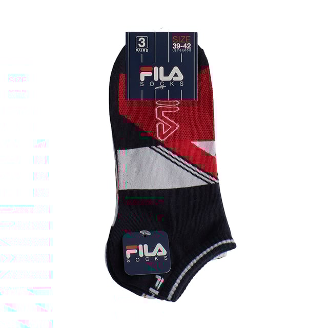 Renueva tu cajón de calcetines con este vibrante pack de tres pares de calcetines invisibles Fila, diseñados especialmente para quienes buscan comodidad y un look deportivo moderno. Ideales para acompañarte en tus rutinas diarias, entrenamientos o simplemente para disfrutar de un estilo casual y urbano.\n\nDetalles:\n- De algodón.\n- Diseño deportivo.\n- Logotipo Fila bordado.\n- Corte tobillero, invisible.\n- Puño elástico.\n- Colores variados.\n- Ideales para deporte o uso casual.\n\nEste pack de calcetines invisibles Fila es la elección perfecta para quienes valoran el confort sin renunciar al estilo. Con su diseño atractivo, materiales de calidad y ajuste ideal, son el complemento perfecto para tu día a día activo.\n Composición: 65% Algodón, 34% Poliéster, 1% Elastano\n Cuidados:\nLavar a máquina a un máximo de 30 °C.\nNo usar lejía ni blanqueadores.\nNo planchar.\nNo lavar en seco.\nSecar al aire o en secadora a baja temperatura.
