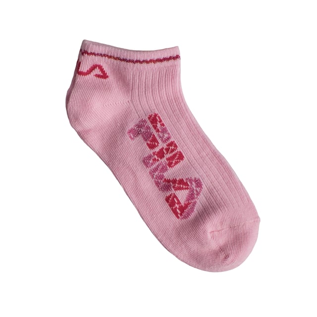 Este paquete de calcetines invisibles Fila está diseñado para niñas activas que buscan comodidad y un toque de estilo en su vida diaria. Con un diseño de corte bajo que se oculta en la mayoría de los zapatos, están hechos de una tela suave, elástica y transpirable, perfecta para cualquier actividad.

Detalles:
- Paquete de 3 pares de calcetines invisibles para niñas.
- Diseño con el logo brillante de Fila.
- El puño elástico proporciona un ajuste firme y sin deslizamientos.
- Tela de algodón suave, ligera y transpirable.
- Logo de Fila en colores brillantes.
- Ajuste elástico que se adapta al pie sin deslizarse.
- Costuras suaves que evitan rozaduras o incomodidades.

Una opción práctica, cómoda y estilosa para el uso diario de las más pequeñas. Los calcetines para niñas son perfectos para combinar con cualquier tipo de calzado sin sacrificar comodidad ni personalidad. Un paquete de calcetines invisibles funcionales que ofrecen suavidad, frescura y un diseño encantador.
Composición: 64% algodón, 35% poliéster, 1% elastano
Cuidado:
Lavar a máquina a un máximo de 30°C.
No usar blanqueadores ni blanqueadores ópticos.
No planchar.
No limpiar en seco.
Secar al aire o en secadora a baja temperatura.