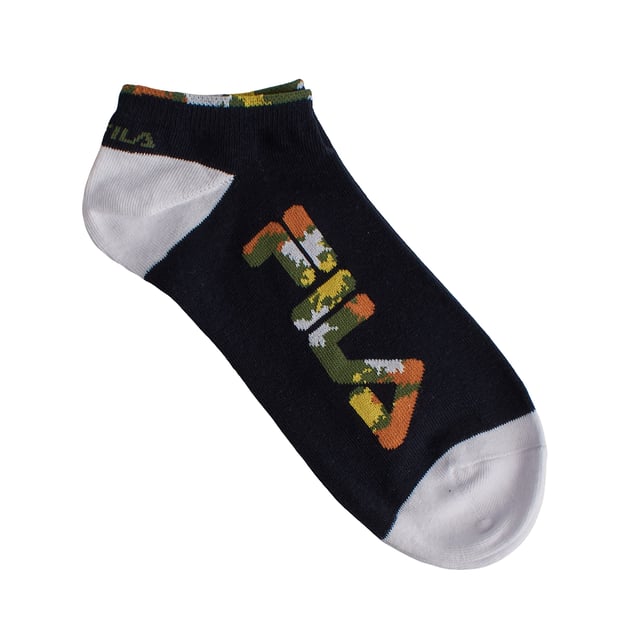 Pack-3 Calcetines Invisibles Deportivos F2529 Para Hombre y Mujer Renueva tu cajón de calcetines con este vibrante pack de tres pares de calcetines invisibles Fila, diseñados especialmente para quienes buscan comodidad y un look deportivo moderno. Ideales para acompañarte en tus rutinas diarias, entrenamientos o simplemente para disfrutar de un estilo casual y urbano.\n\nDetalles:\n- De algodón.\n- Diseño deportivo.\n- Logotipo Fila bordado.\n- Corte tobillero, invisible.\n- Puño elástico.\n- Colores variados.\n- Ideales para deporte o uso casual.\n\nEste pack de calcetines invisibles Fila es la elección perfecta para quienes valoran el confort sin renunciar al estilo. Con su diseño atractivo, materiales de calidad y ajuste ideal, son el complemento perfecto para tu día a día activo.\n Composición: 68% Algodón, 31% Poliéster, 1% Elastano\n Cuidados:\nLavar a máquina a un máximo de 30 °C.\nNo usar lejía ni blanqueadores.\nNo planchar.\nNo lavar en seco.\nSecar al aire o en secadora a baja temperatura.