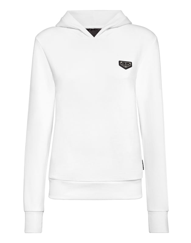 Eleva Tu Estilo Casual con Nuestro Hoodie Elegante  Este hoodie elegante es una adición esencial para tu guardarropa casual. Confeccionado en 100% algodón, combina confort con un toque de audacia, haciéndolo perfecto para cualquier ocasión.    Fresco y Audaz: Cuenta con un parche negro en el pecho que añade un toque único y audaz, distinguiéndolo de los demás.   Confort y Calidez: Fabricado con mangas largas y material 100% algodón para asegurar confort y calidez, ideal para el uso diario.   Toque de Lujo: El icónico logo de Plein en el pecho realza el hoodie con un toque de lujo y sofisticación.   Estilo Versátil: Esta pieza versátil puede vestirse de forma elegante o casual, perfecta para hacer recados o salir con amigos.   Moda y Funcionalidad: Te mantiene viendo y sintiendo genial, ya sea que estés de paseo o relajándote en casa.  Este hoodie está diseñado para ser un elemento básico en tu colección casual, ofreciendo tanto estilo como practicidad para adaptarse a tu estilo de vida.